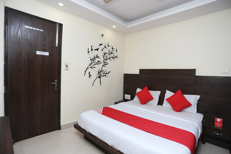 OYO 2373 Hotel D inn, Paharganj Delhi, Delhi