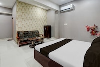 HOTEL O YASH RAJ PALACE