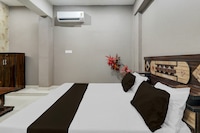 HOTEL O YASH RAJ PALACE