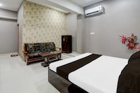 HOTEL O YASH RAJ PALACE