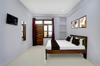 SPOT ON Samrat Hotel