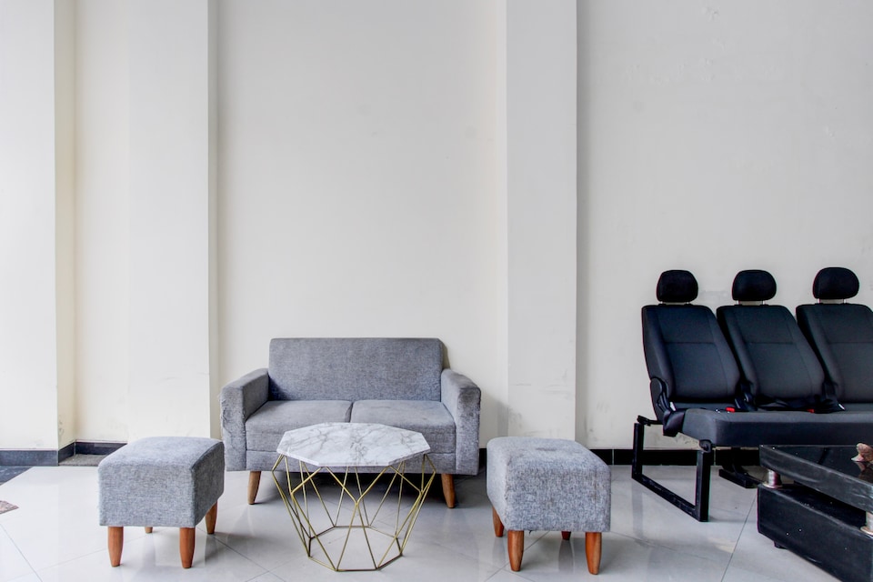 Hotel O Solo near Solo Safari formerly RR Guesthouse, Solo, Solo