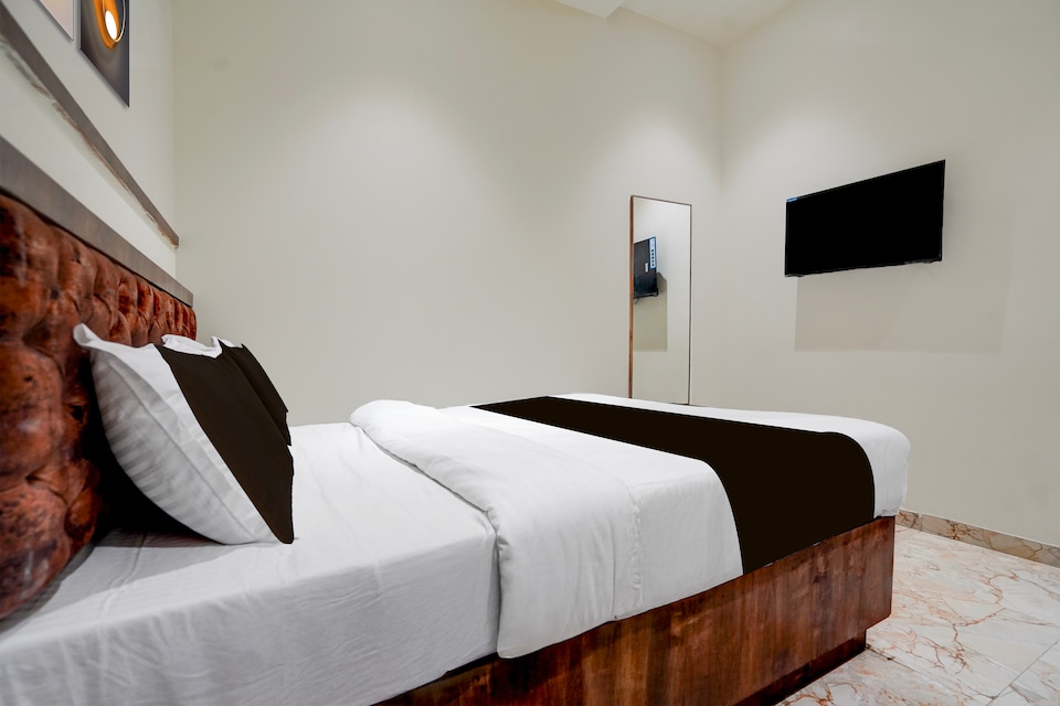  Townhouse Downtown Wardha Road, Bus Stand Nagpur, Nagpur