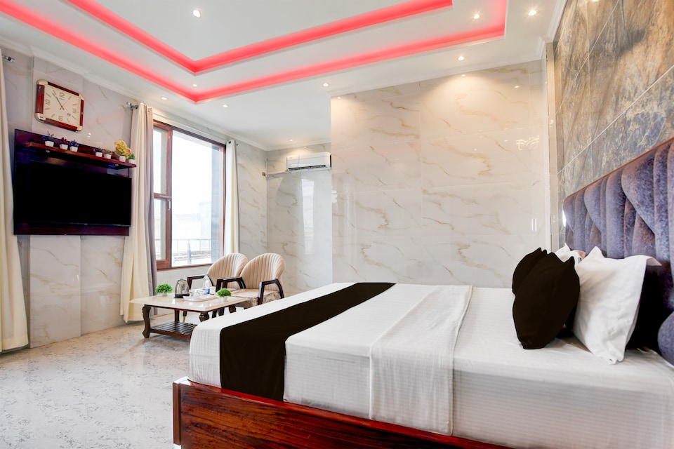 Super Townhouse Chandigarh Near PEC-PGI-PU Formerly Hotel Paradise, Nayagaon Chandigarh, Chandigarh