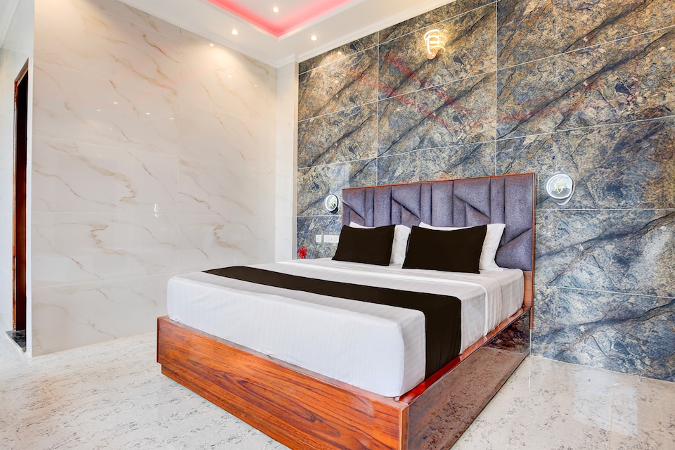 Super Townhouse Chandigarh Near PEC-PGI-PU Formerly Hotel Paradise, Nayagaon Chandigarh, Chandigarh