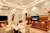 Super Townhouse Chandigarh Near PEC-PGI-PU Formerly Hotel Paradise