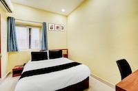 Super Collection O Vadapalani Metro Station Formerly Pineapple Guest House