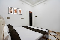 SPOT ON Hotel Vistara In Machhalishahar Road