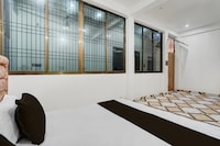 SPOT ON Hotel Vistara In Machhalishahar Road