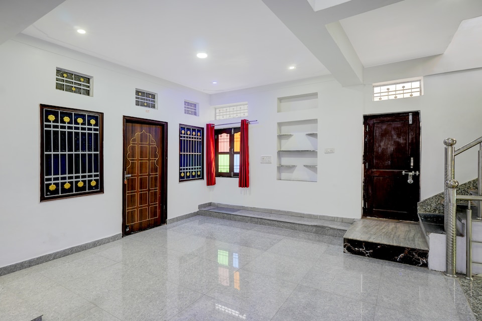 Flagship Hotel O GRAND VIEW MANSION HOTEL, Udaipur Central, Udaipur