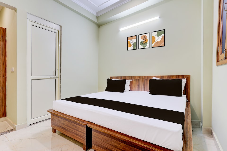 Hotel O Smile Sweet Hotel , Noida City, Noida