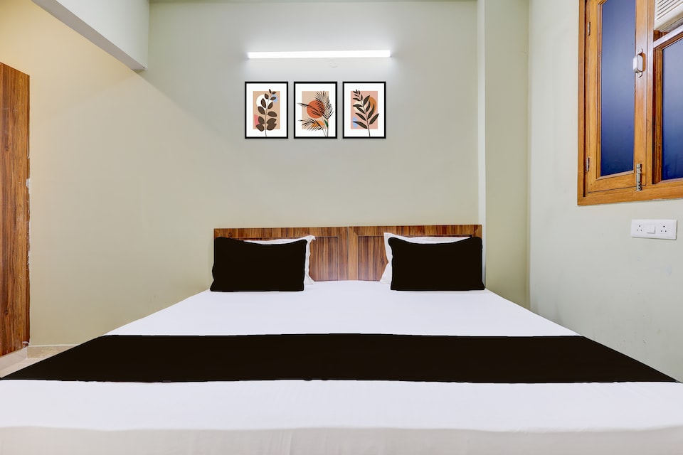 Hotel O Smile Sweet Hotel, Noida City, Noida