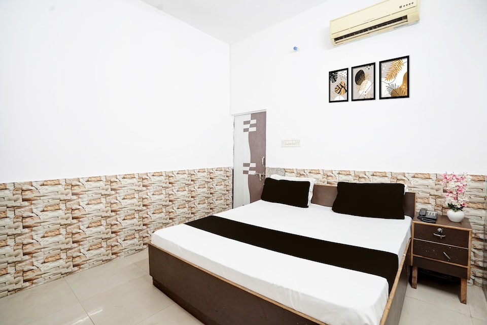HOTEL O GALAXY INN , Jodhpur North, Jodhpur