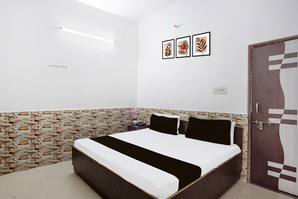 HOTEL O GALAXY INN , Jodhpur North, Jodhpur