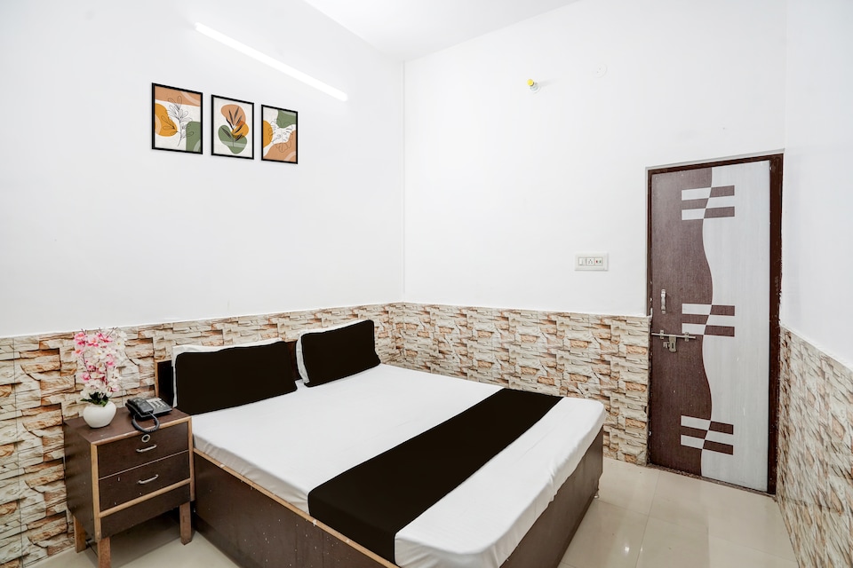 HOTEL O GALAXY INN , Jodhpur North, Jodhpur