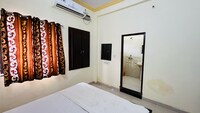 HOTEL O GALAXY INN 