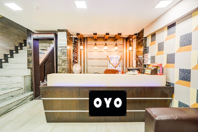 Hotel O by OYO Priya Palace