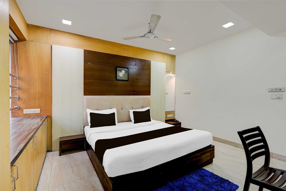 Power Break Hotel O sun villa ( 6hrs Slot ), Satellite-Prahlad Nagar Ahmedabad, Ahmedabad