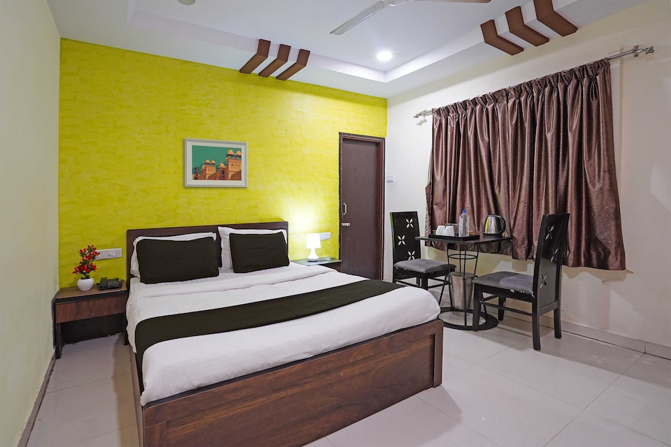 Power Break  Hotel O Poonam Palace ( 6hrs Slot ), Navrangpura Ahmedabad, Ahmedabad