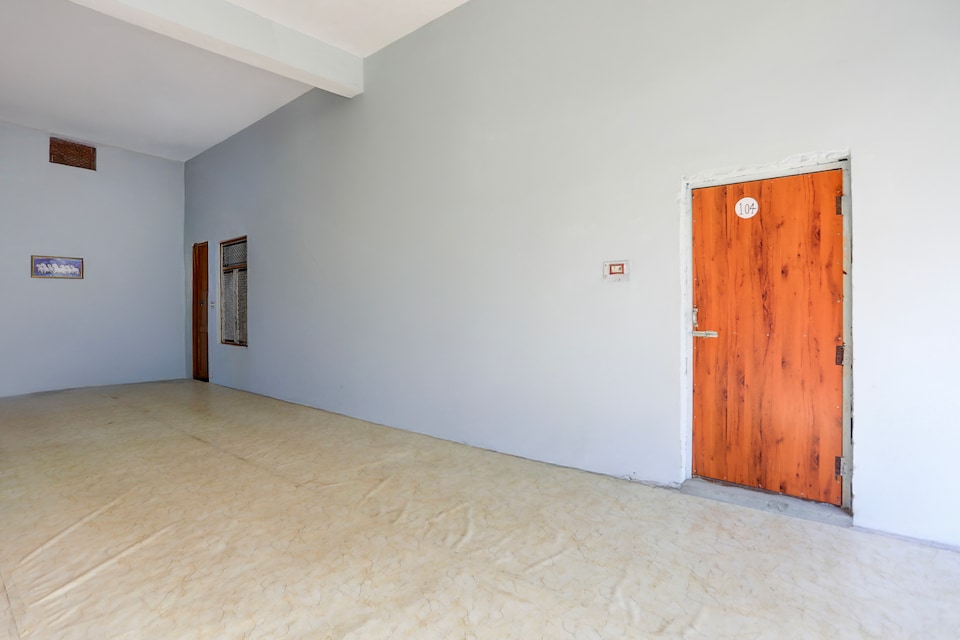 SPOT ON Pradhan Guest House,  Kanth Moradabad , Moradabad