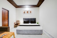 Super Hotel Aparna and Marriage Lawn