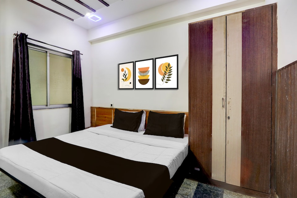 HOTEL O CROWN INN Asharam Chowk, Tatibandh Road, Raipur
