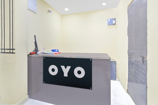 Hotel O by OYO HOLIDAY STAR IN Nampally Railway Station