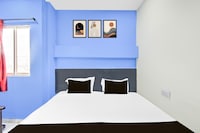 Hotel O HOLIDAY STAR IN Nampally Railway Station