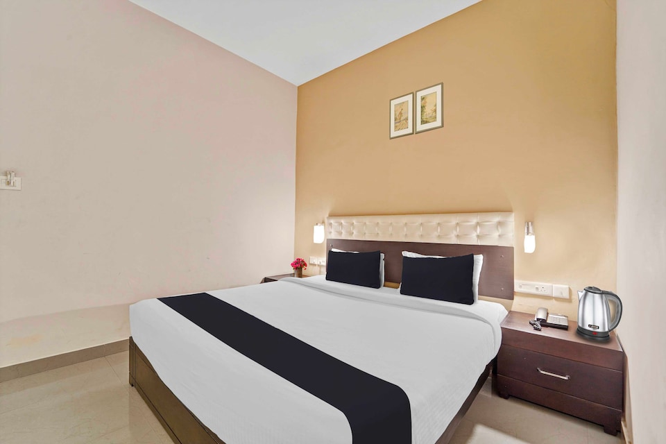 Hotel O Kalady Near Airport, Aluva Kalamassery Kochi, Kochi