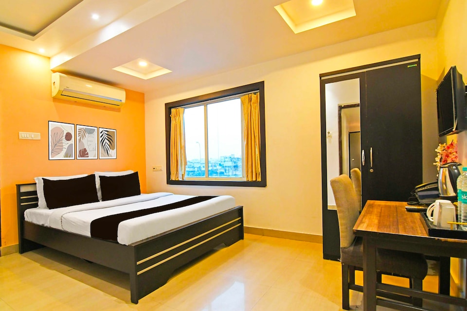 Collection O Baguiati, VIP Road Kolkata, Kolkata
