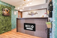 Hotel O Andheri Near Western Express Highway