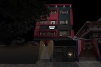 Collection O Maithli Marg Sector 55 Noida