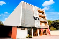 Hotel O Dallupura Road Noida