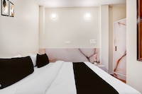 Hotel O Ramesh Nagar Metro Station Formerly Rosewood