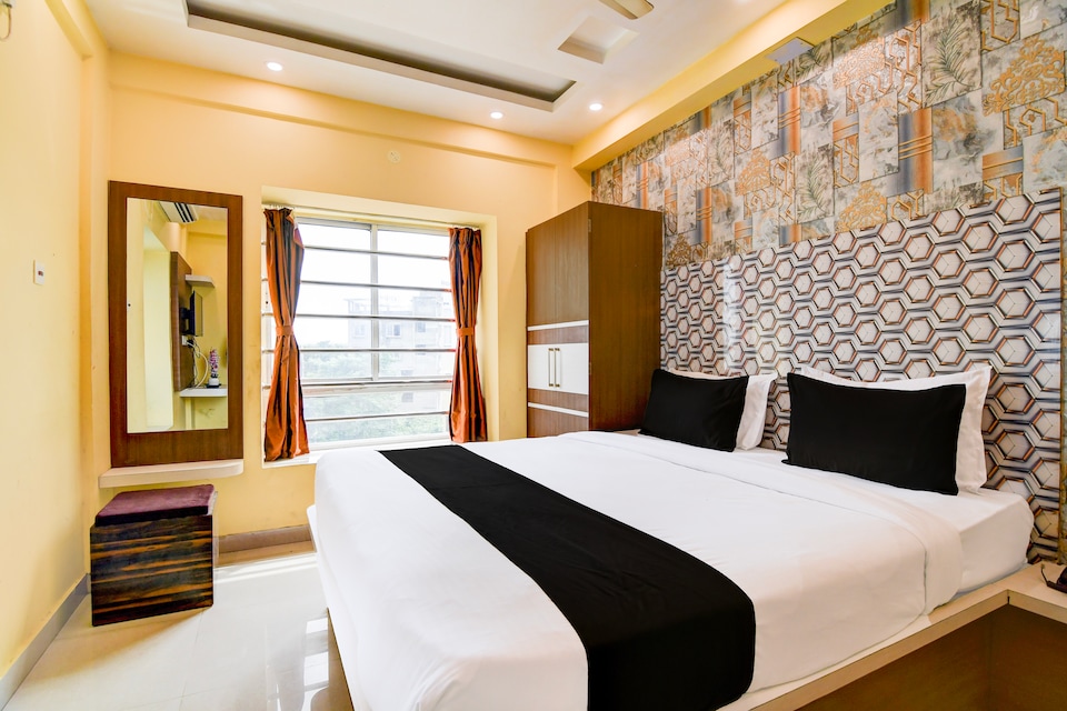 Hotel O 4 Friends Hotel Unit : II, New Town, Kolkata