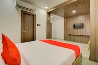 Collection O Dr. NTR University Of Health Sciences Formerly Hotel V Elite