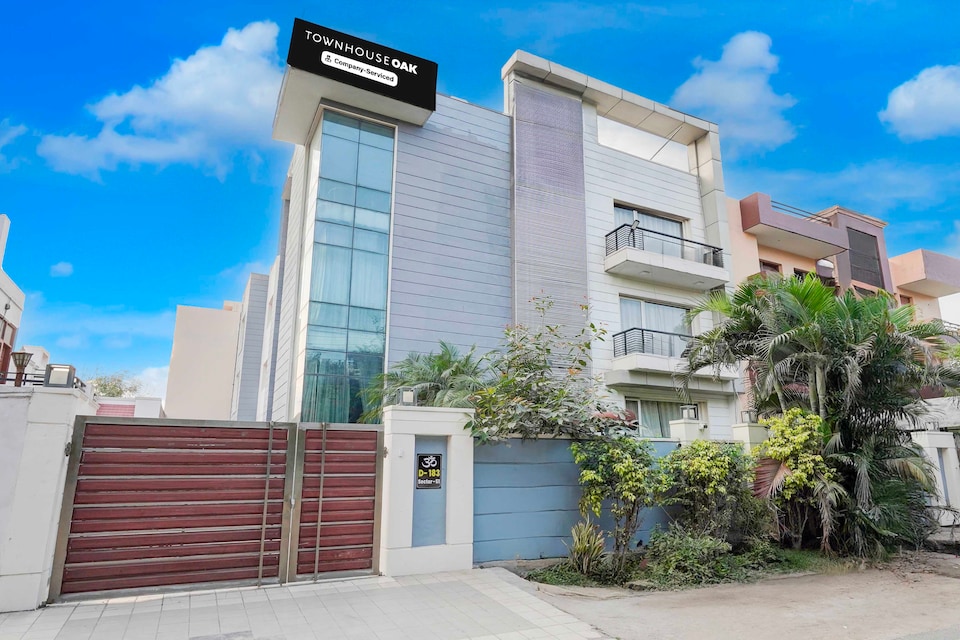 Townhouse Oak Sector 51 Noida, Noida Stadium, Noida