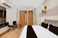Hotel O Moksh