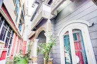 OYO 94680 Ralica Residence 