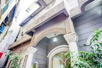 OYO 94680 Ralica Residence 