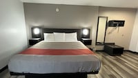 Studio 6 Suites Urbana, IL