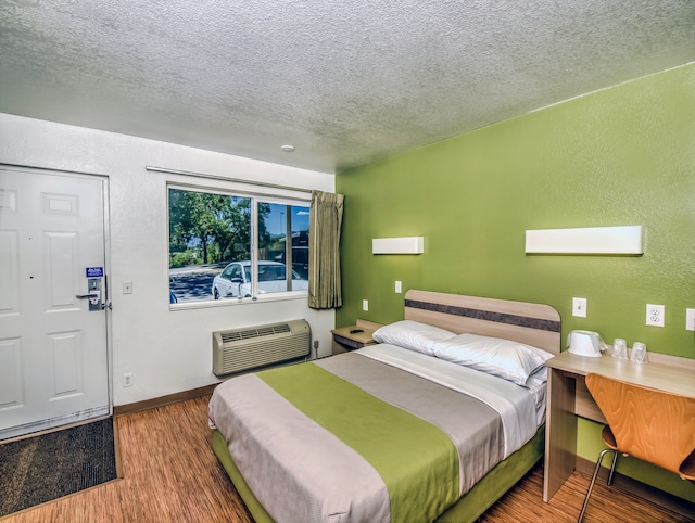 1 Full Bed | Mobility Access RI Shwr, Nsmk