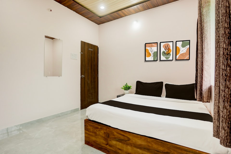 HOTEL O SKYLITE Vhirgaon, Manish Nagar Besa, Nagpur
