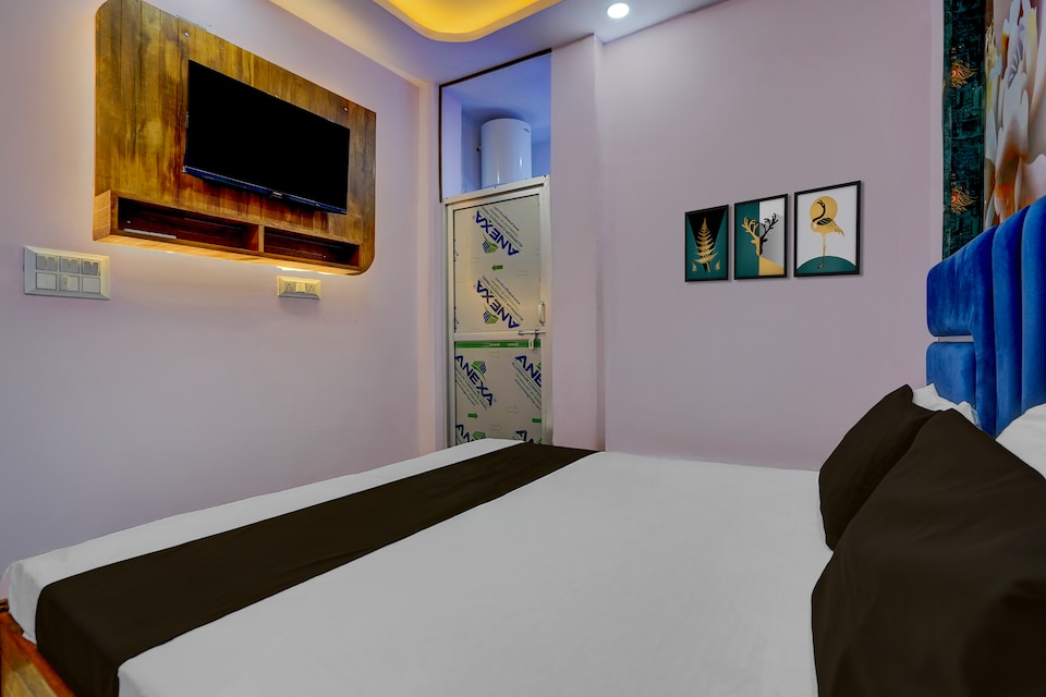 Hotel O by OYO TWINS PALACE Kalyanpur Railway Station, IIT Kanpur, Kanpur