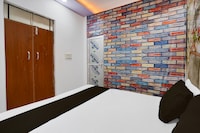 HOTEL O TWINS PALACE Kalyanpur Railway Station