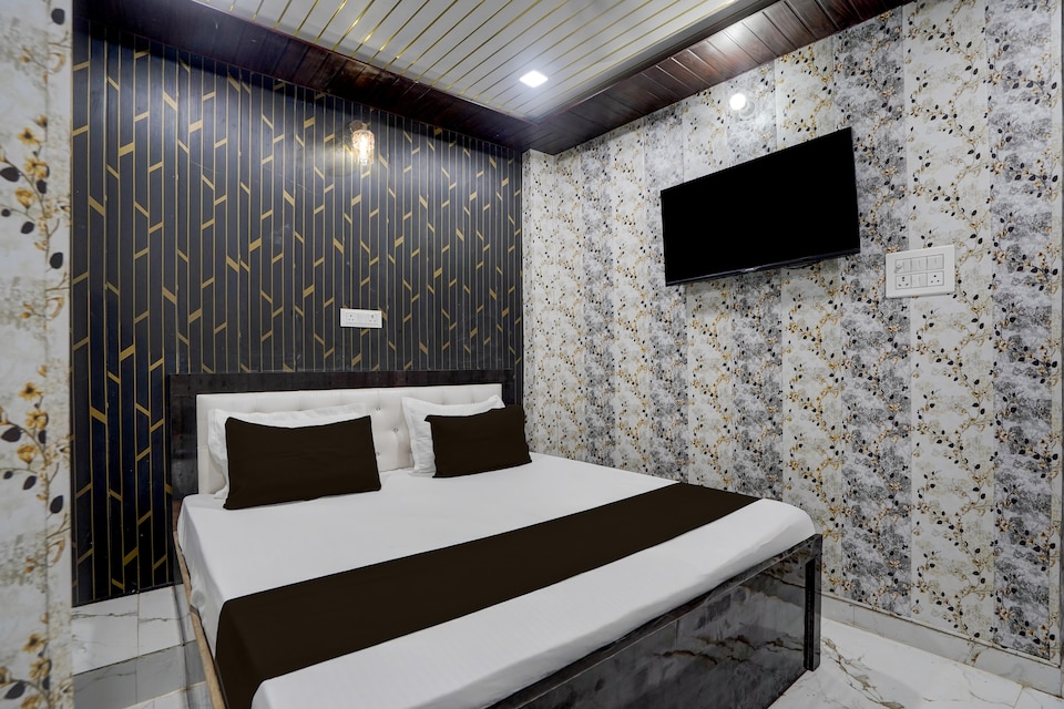 SPOT ON Pihu Hotel & Resturant, Naini, Prayagraj