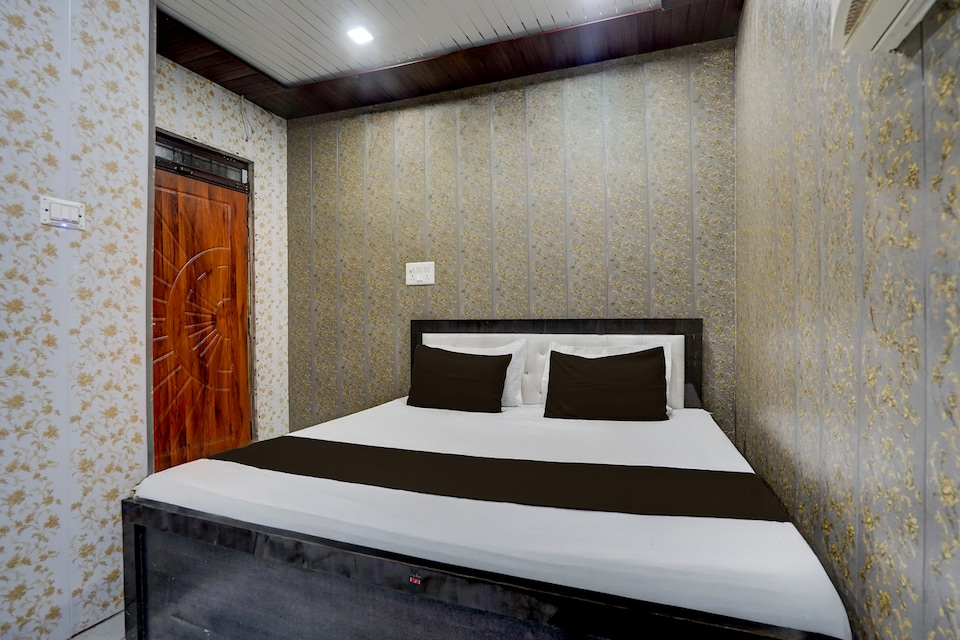 SPOT ON Pihu Hotel & Resturant, Naini, Prayagraj