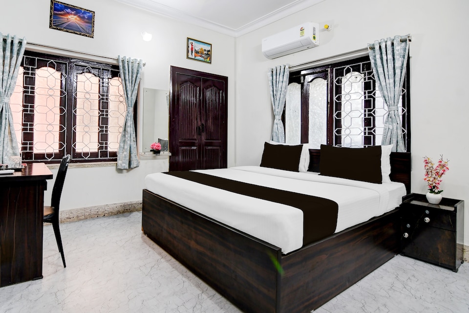 Hotel O Smriti Stay GD park, Salt Lake Kolkata, Kolkata