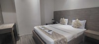 Hotel O Smriti Stay