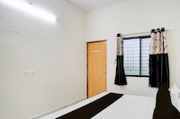 SPOT ON Hotel Royal Inn Bābupet Railroad Station